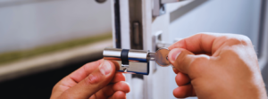 Essential Tips for Choosing a Locksmith