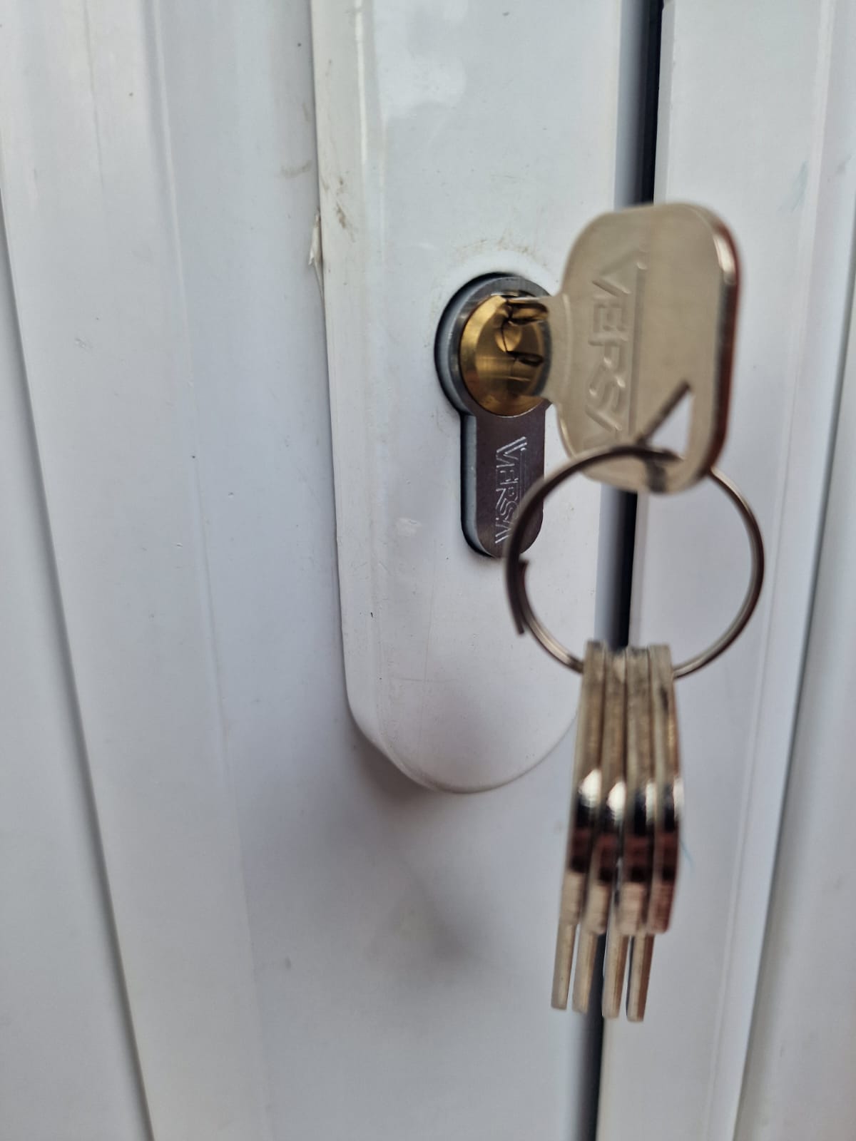 new keys hanging from a new lock fixed by a locksmith in wolverhampton.
